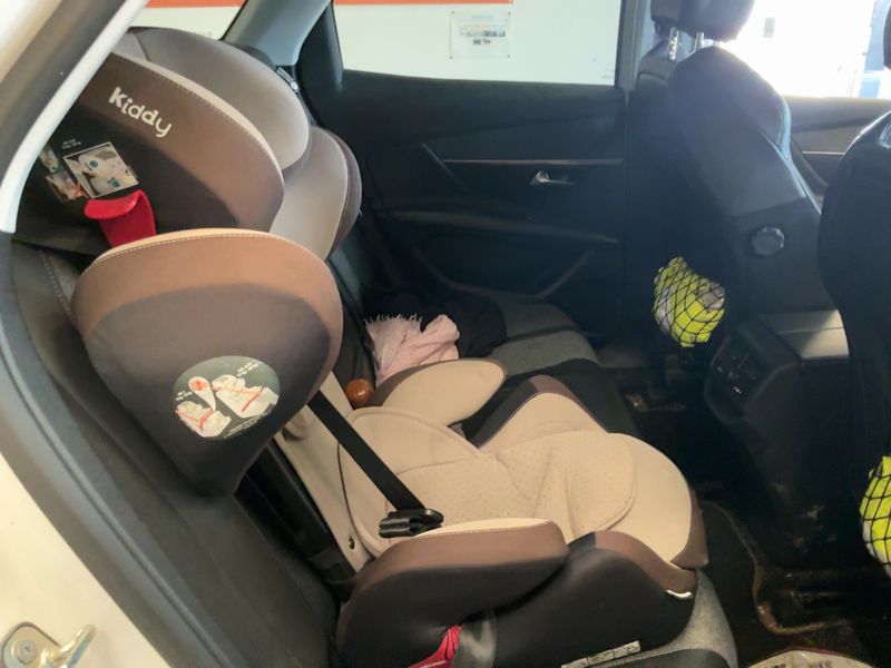 Peugeot 3008 1.5 Blue-HDi Allure Business 2018 – снимка 19