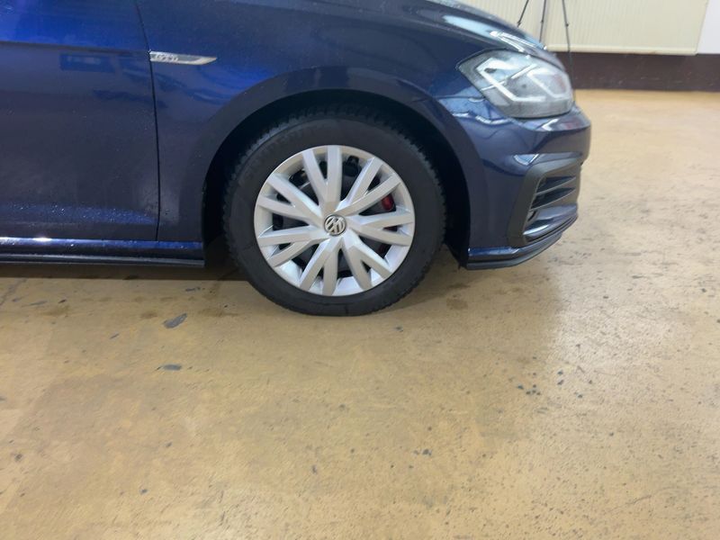 Volkswagen Golf VII 2.0 TDI GTD BlueMotion Tech 2018 – снимка 11