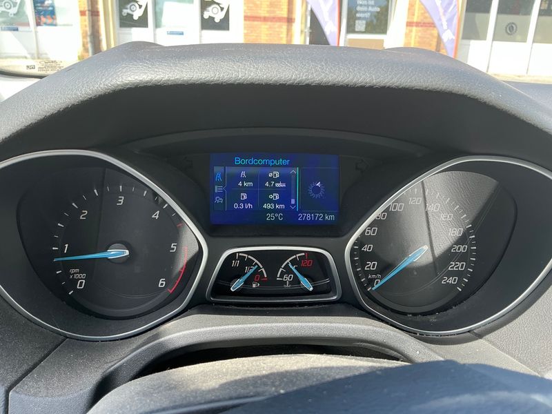 Ford Focus 1.6 TDCi Titanium 2013 – снимка 4