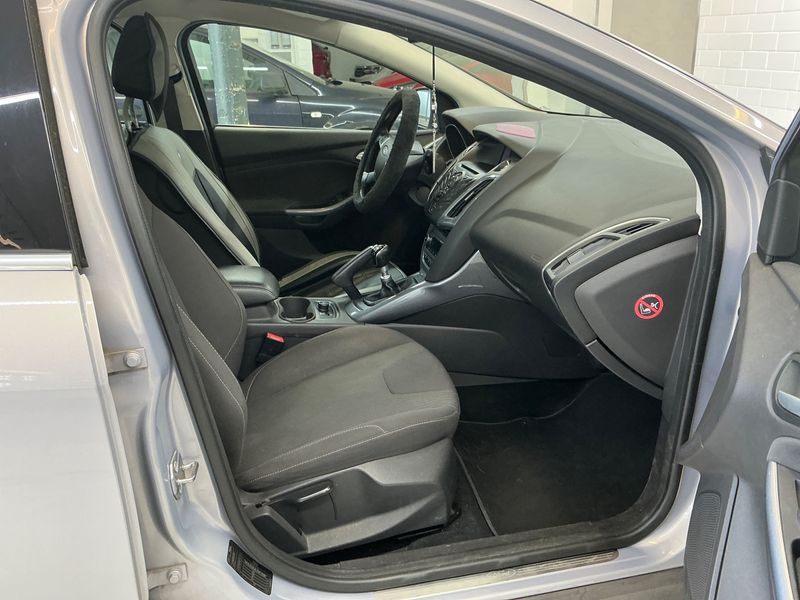 Ford Focus 1.6 TDCi Titanium 2013 – снимка 3