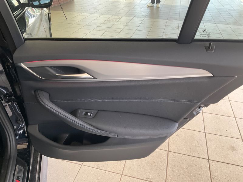 BMW 5er 530d Mild-Hybrid xDrive M Sport 2021 – снимка 26