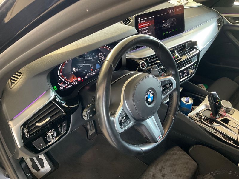 BMW 5er 530d Mild-Hybrid xDrive M Sport 2021 – снимка 21
