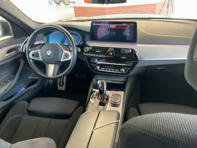 BMW 5er 530d Mild-Hybrid xDrive M Sport 2021 – снимка 17