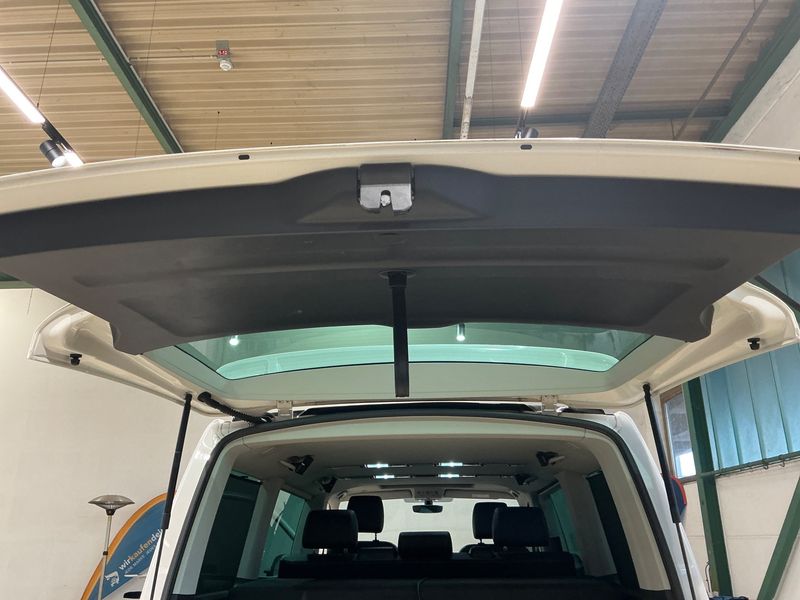 Volkswagen T6 Multivan 2.0 TDI Edition 4Motion 2017 – снимка 24