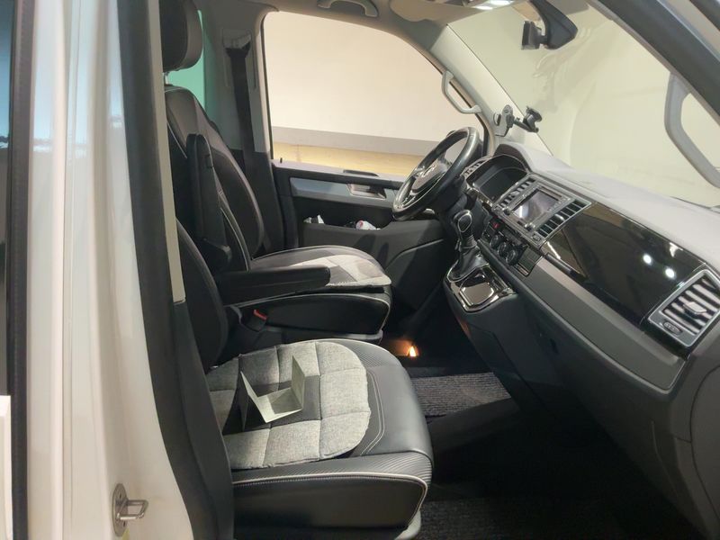 Volkswagen T6 Multivan 2.0 TDI Edition 4Motion 2017 – снимка 17