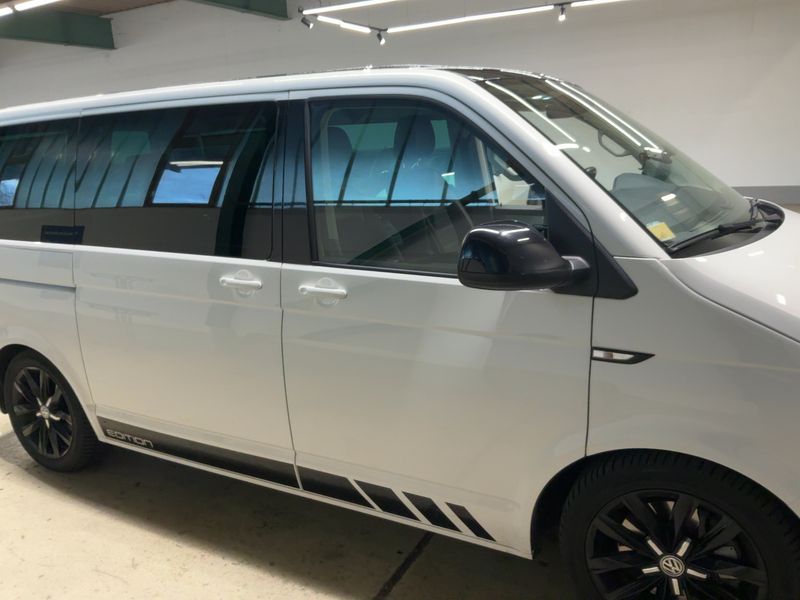 Volkswagen T6 Multivan 2.0 TDI Edition 4Motion 2017 – снимка 10