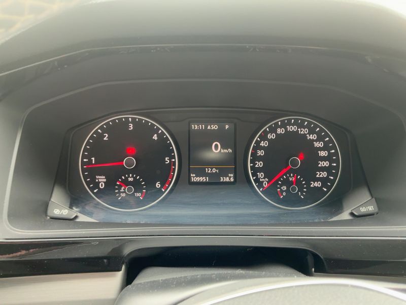 Volkswagen T6 Multivan 2.0 TDI Edition 4Motion 2017 – снимка 19