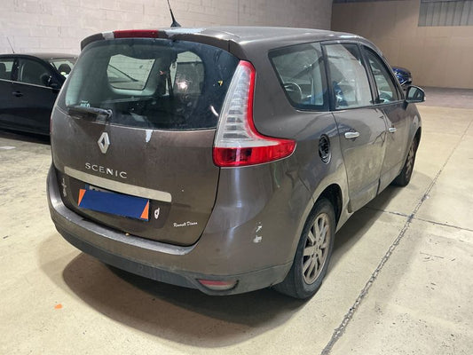 Renault Grand Scenic 1.9 dCi Privilege 2009 – снимка 2
