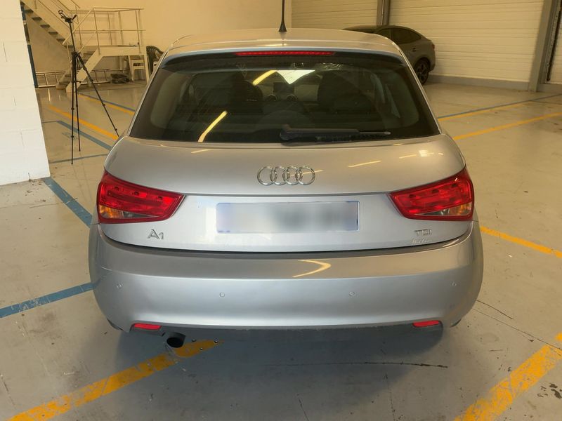 Audi A1 Sportback 1.6 TDI Attraction 2014 – снимка 8