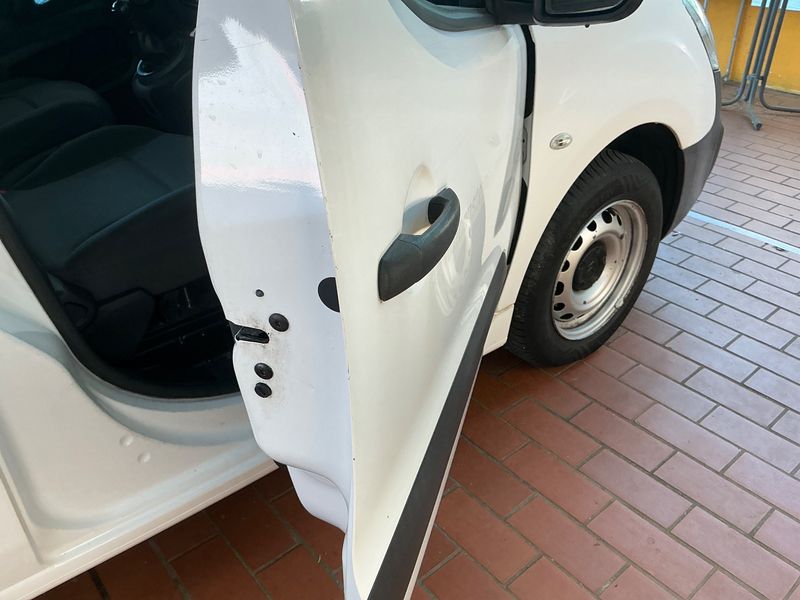 Citroen Berlingo 1.6 Profi L1 2016 – снимка 24