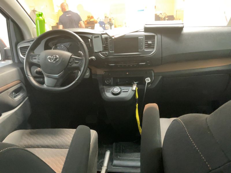Toyota ProAce Verso 2.0 D-4D L2 Family 2023 – снимка 17