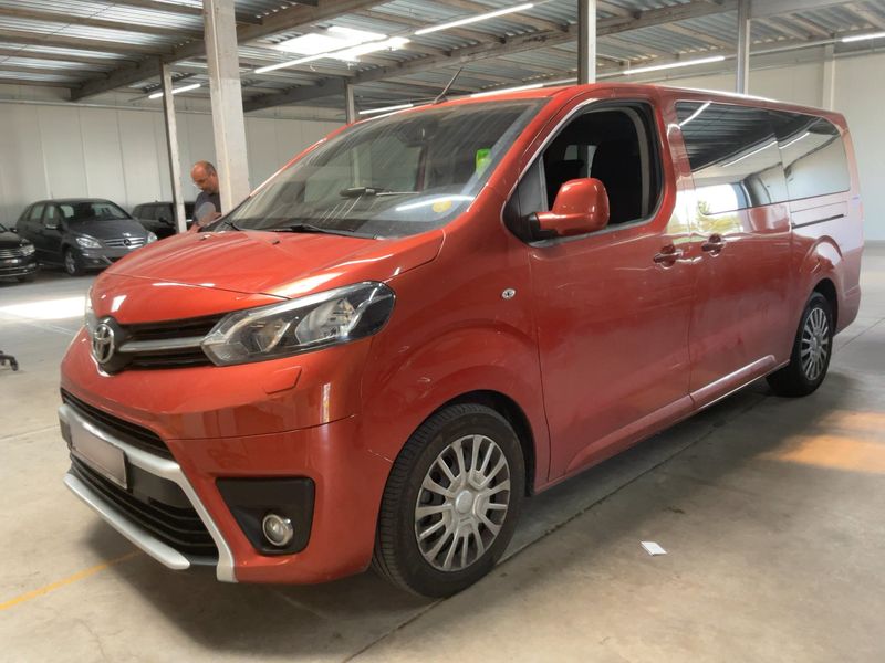 Toyota ProAce Verso 2.0 D-4D L2 Family 2023 – снимка 2
