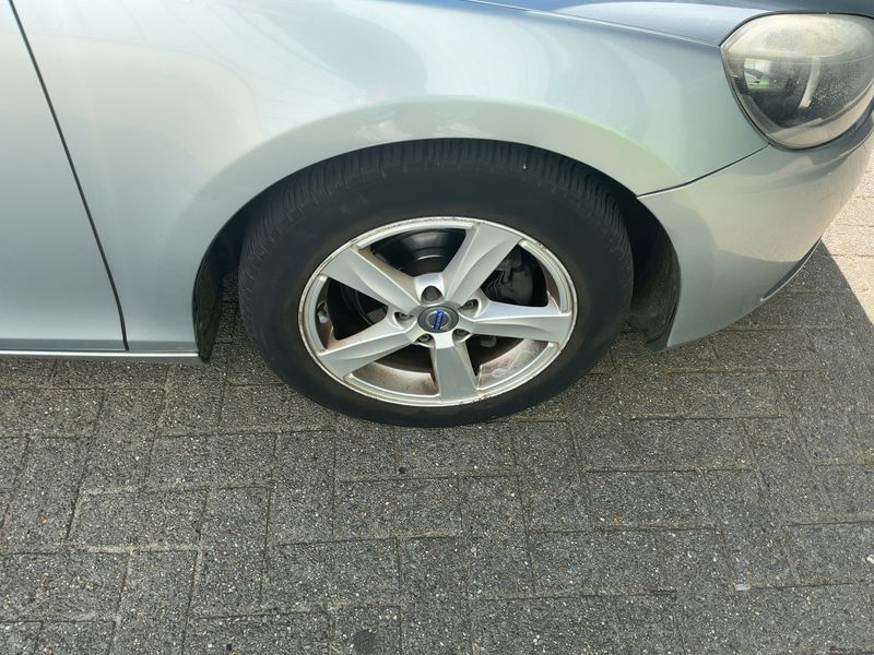 Volvo V40 1.6 D2 Momentum 2013 – снимка 11
