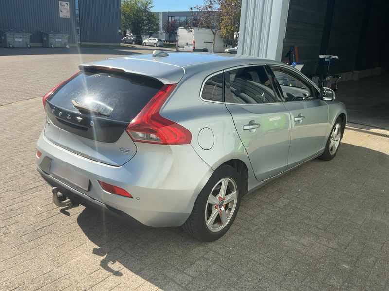 Volvo V40 1.6 D2 Momentum 2013 – снимка 8