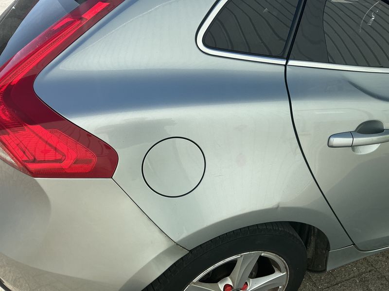 Volvo V40 1.6 D2 Momentum 2013 – снимка 22