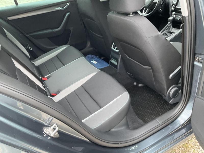Skoda Octavia 1.6 TDI Joy 2017 – снимка 19