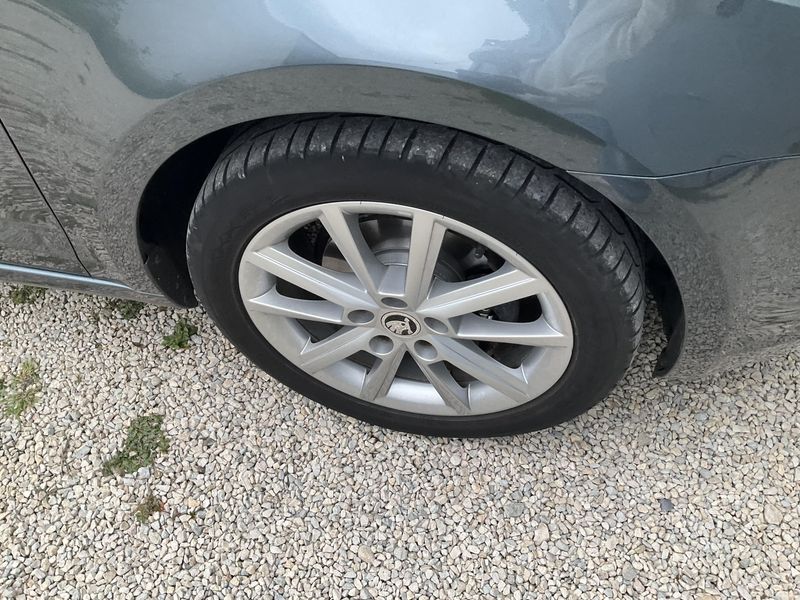 Skoda Octavia 1.6 TDI Joy 2017 – снимка 11