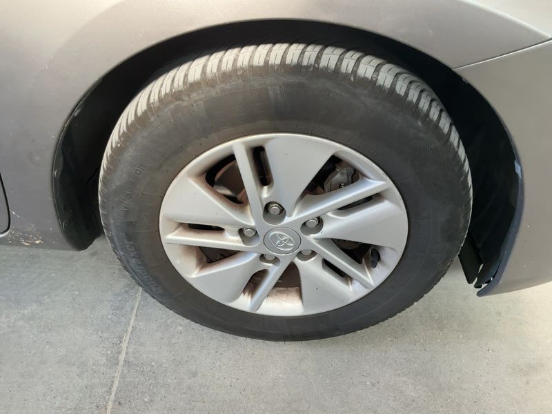 Toyota Auris 1.8 Hybrid Active 2013 – снимка 11