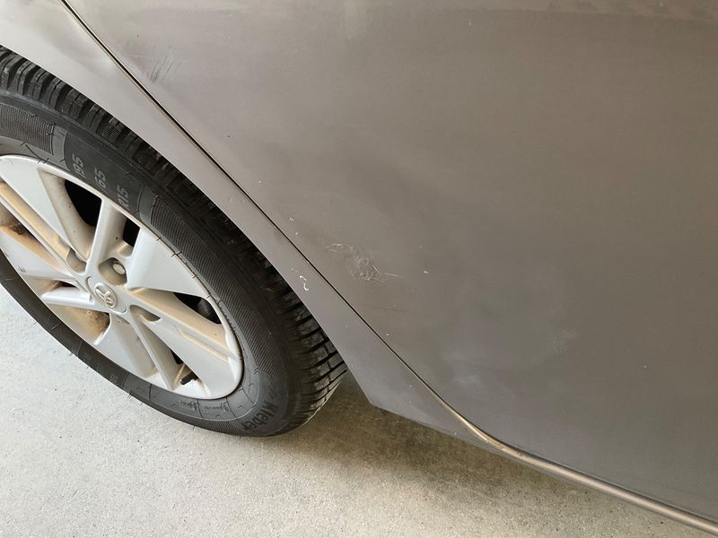 Toyota Auris 1.8 Hybrid Active 2013 – снимка 22