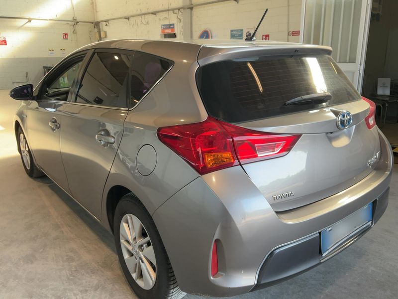 Toyota Auris 1.8 Hybrid Active 2013 – снимка 6