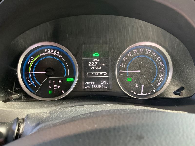 Toyota Auris 1.8 Hybrid Active 2013 – снимка 18