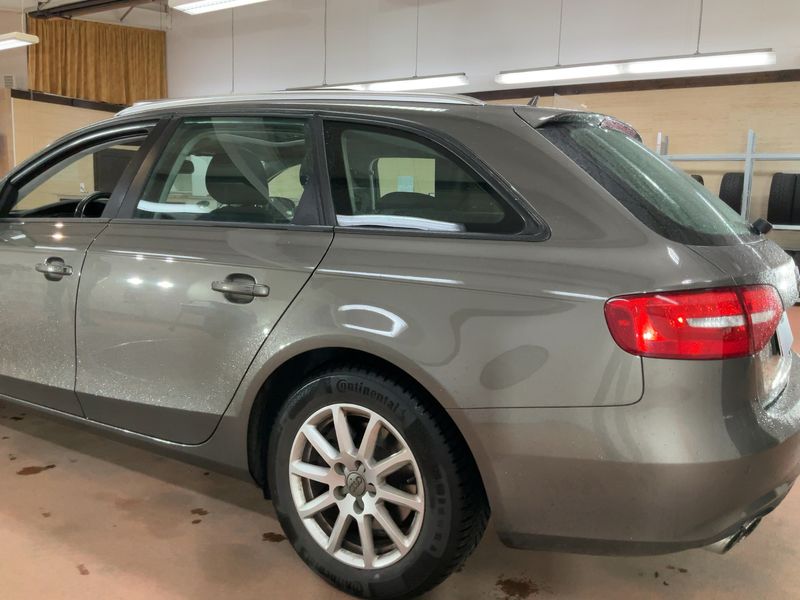Audi A4 2.0 TDI quattro Attraction 2014 – снимка 3