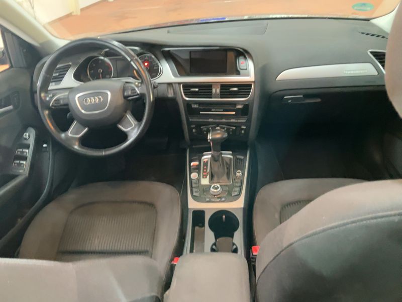 Audi A4 2.0 TDI quattro Attraction 2014 – снимка 12