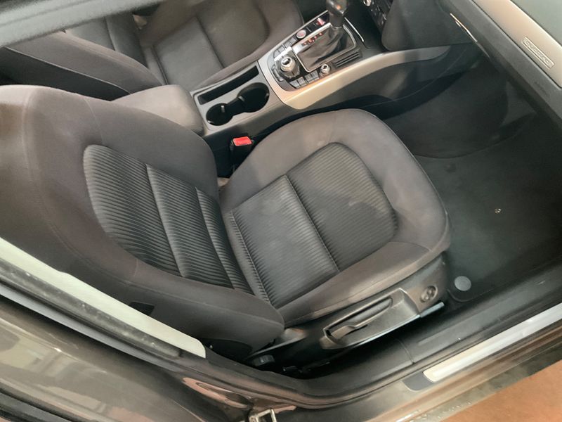 Audi A4 2.0 TDI quattro Attraction 2014 – снимка 22