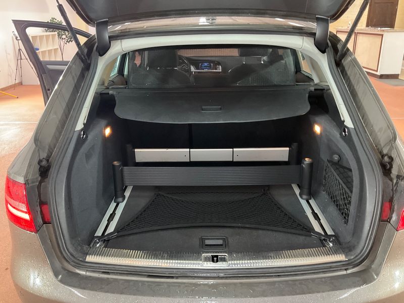 Audi A4 2.0 TDI quattro Attraction 2014 – снимка 10