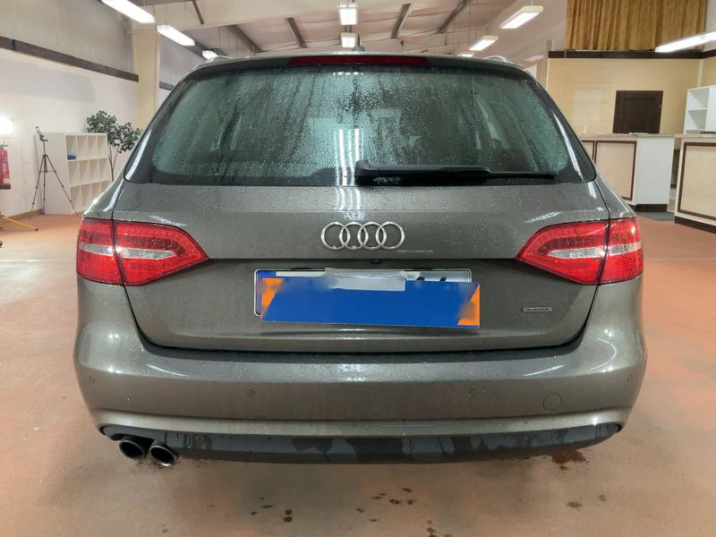 Audi A4 2.0 TDI quattro Attraction 2014 – снимка 5