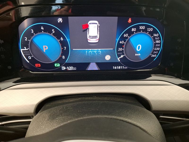 Volkswagen Golf VIII 1.0 eTSI Life Plus 2023 – снимка 11