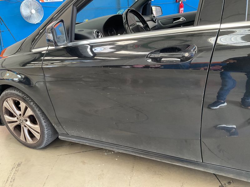 Mercedes-Benz B-Klasse B 180 CDI Urban 2017 – снимка 30