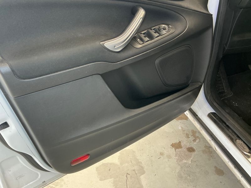 Ford S-Max 2.0 TDCi Titanium 2011 – снимка 25
