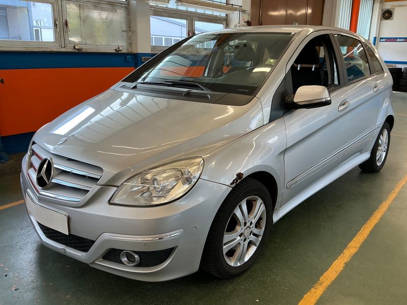 Mercedes-Benz B-Klasse B 200 CDI Standard 2010 – снимка 1