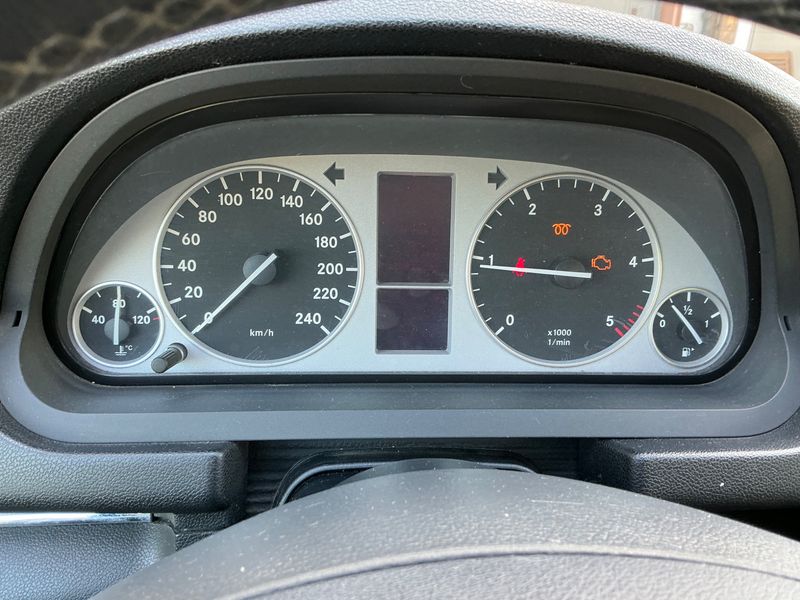 Mercedes-Benz B-Klasse B 200 CDI Standard 2010 – снимка 4