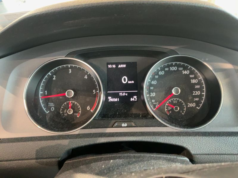 Volkswagen Golf VII 1.6 TDI Trendline BlueMotion Tech 2013 – снимка 18
