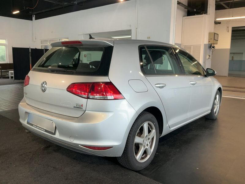 Volkswagen Golf VII 1.6 TDI Trendline BlueMotion Tech 2013 – снимка 8