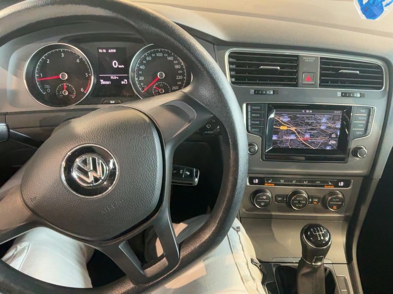 Volkswagen Golf VII 1.6 TDI Trendline BlueMotion Tech 2013 – снимка 17