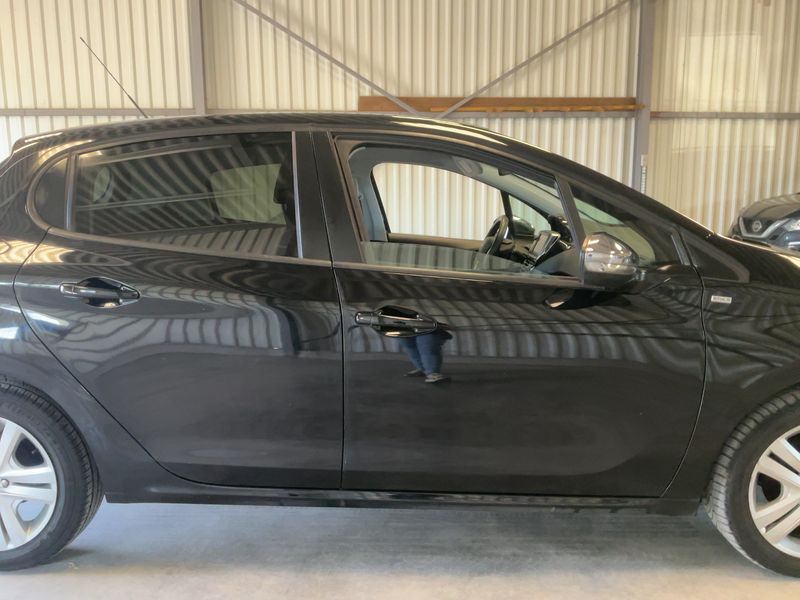 Peugeot 208 1.2 PureTech Style 2016 – снимка 10
