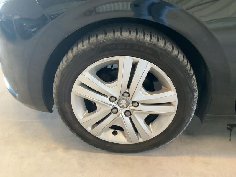 Peugeot 208 1.2 PureTech Style 2016 – снимка 3