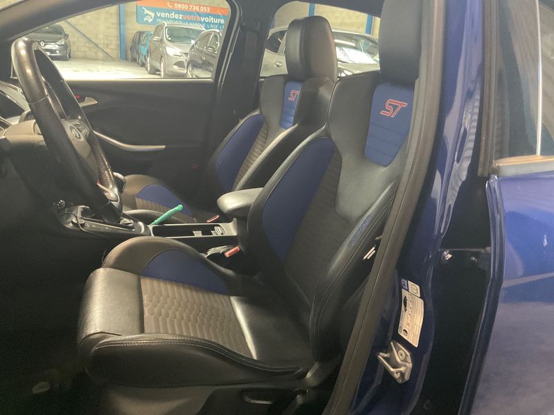 Ford Focus 2.0 TDCi ST 2018 – снимка 22