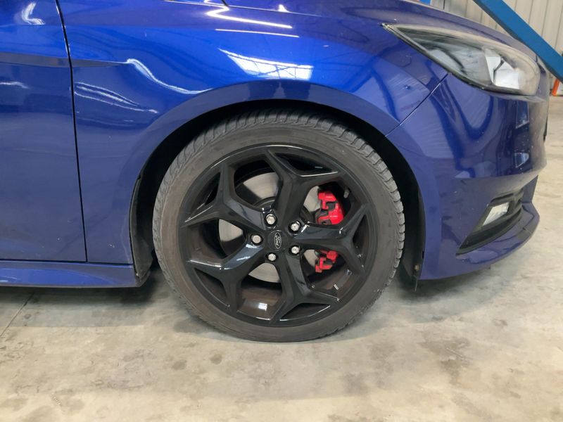 Ford Focus 2.0 TDCi ST 2018 – снимка 11
