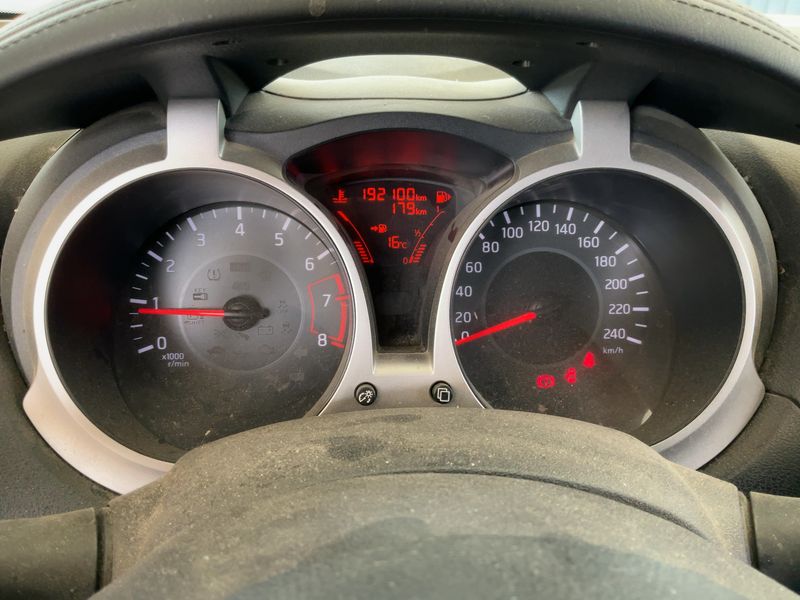 Nissan Juke 1.2 Tekna 2016 – снимка 18