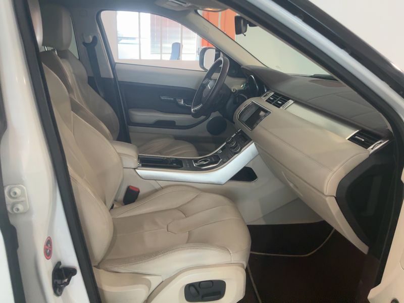 Land Rover Evoque 2.0 Turbo Prestige 2012 – снимка 16