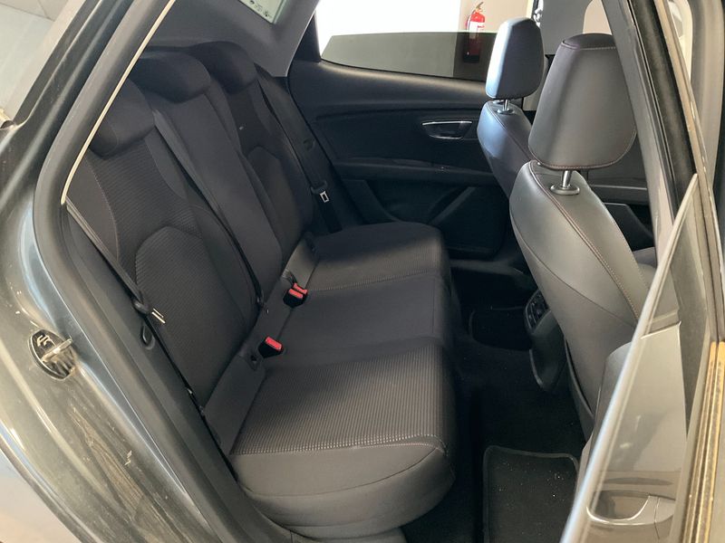 Seat Leon 2.0 TDI FR Plus 2017 – снимка 19