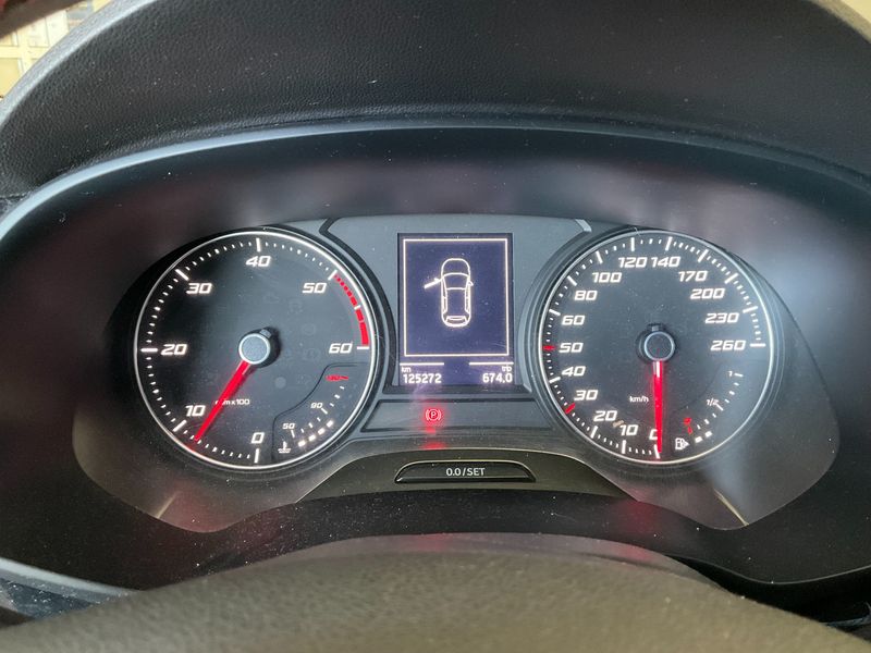 Seat Leon 2.0 TDI FR Plus 2017 – снимка 18