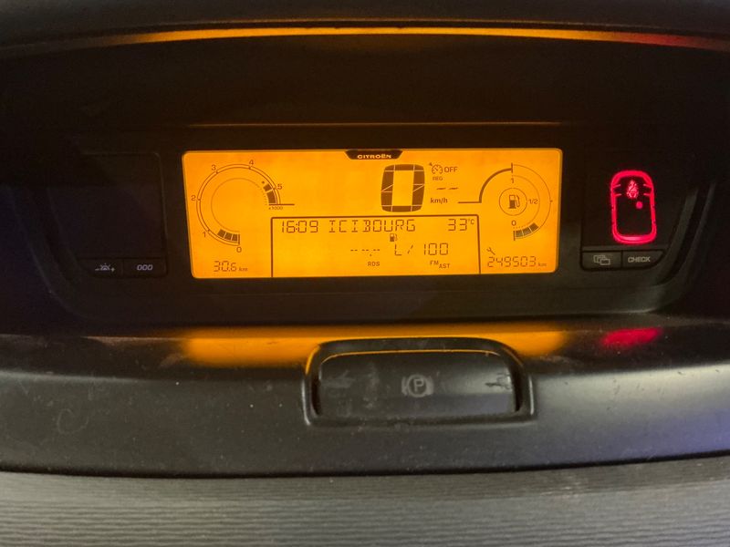Citroen C4 Picasso 1.6 HDi 2007 – снимка 4