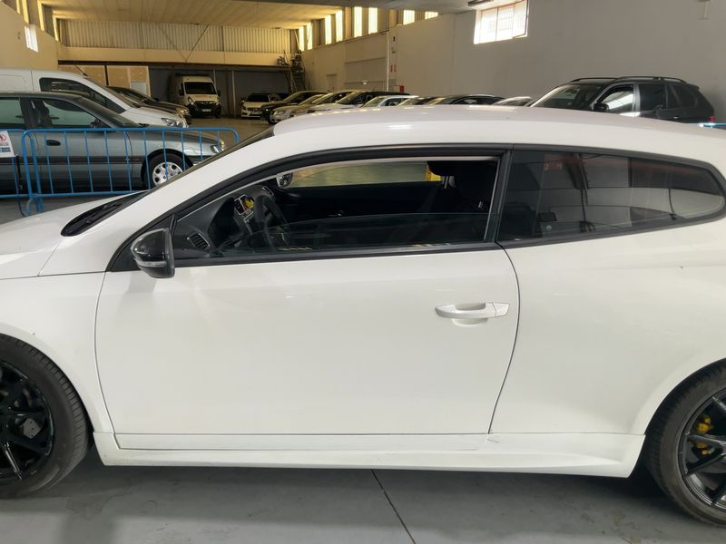 Volkswagen Scirocco 1.4 TSI 2009 – снимка 4