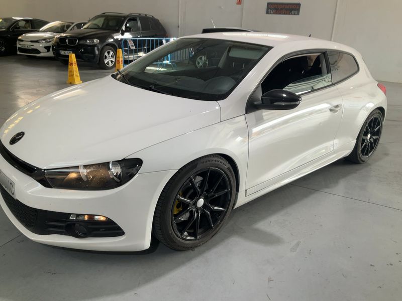 Volkswagen Scirocco 1.4 TSI 2009 – снимка 2