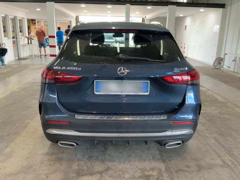 Mercedes-Benz GLA-Klasse GLA 200 d 4Matic AMG Line 2022 – снимка 7